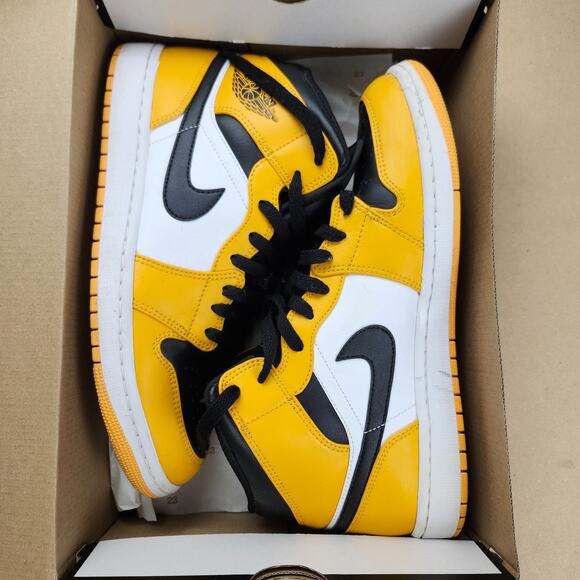 Air Jordan 1 Retro Mid OG Men's Size 10.5 Taxi Black White 554724-701 2022